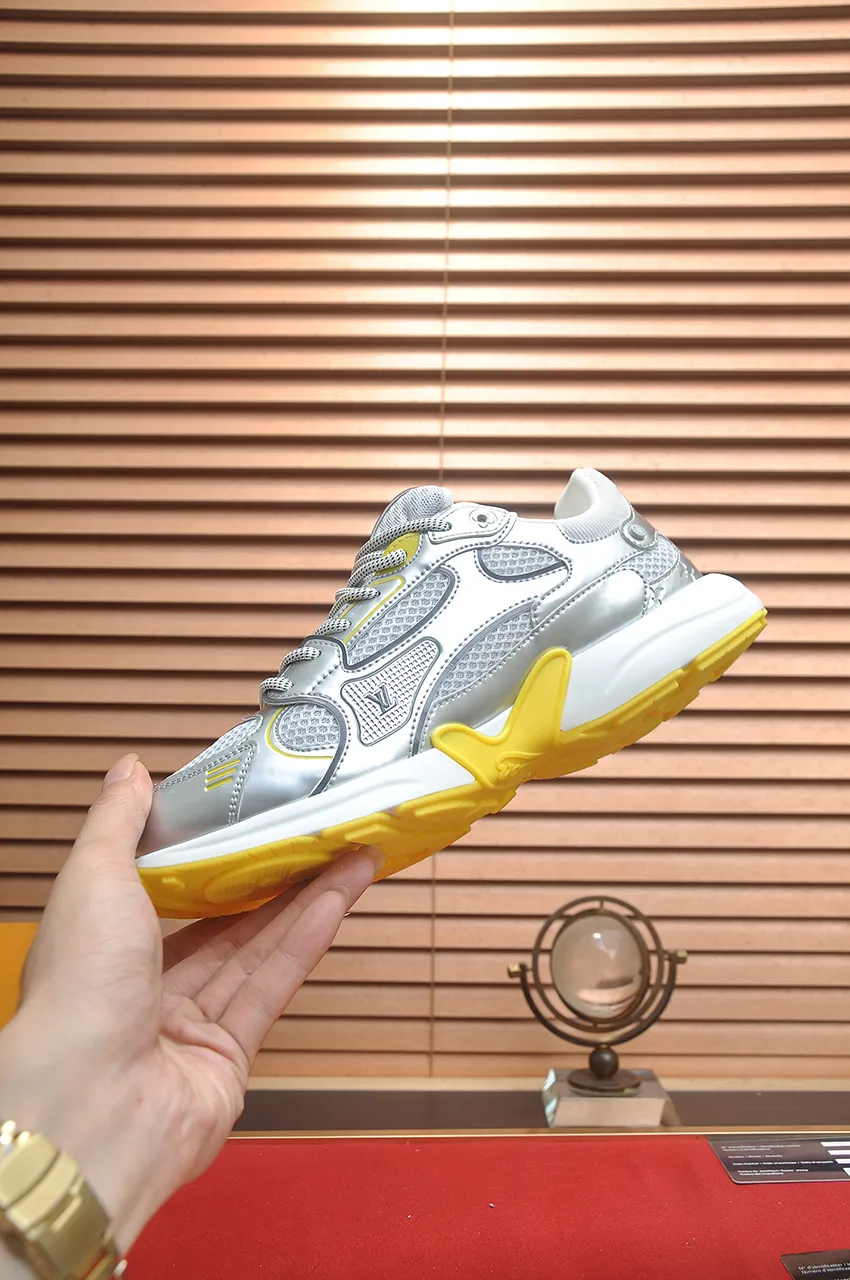 Men's men's shoes 💰640💶[LOUIS VUITTON] (couples 💑 style) new original order 🍀LV Louis Vuitton * - top version of LV classic trendy shoes! Made of imported original fabrics, mesh lining, and original wear-resistant rubber foam outsole! High quality products! Size (Female 35-39) (Male 39-44)